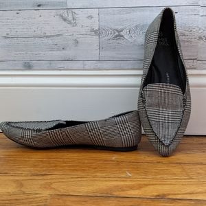 Time and Tru Plaid Flat